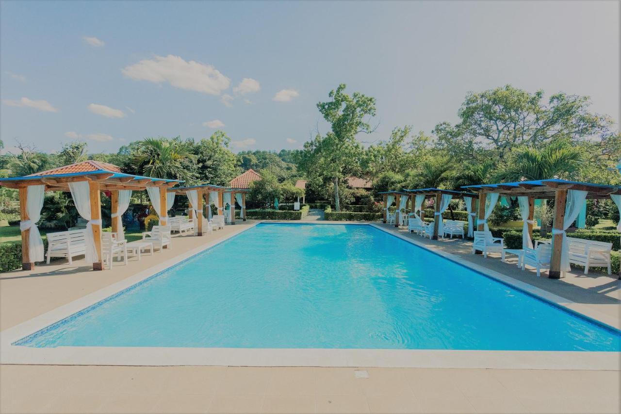 Rancho Guacamayos Hotel & Restaurantes Bonao Kültér fotó