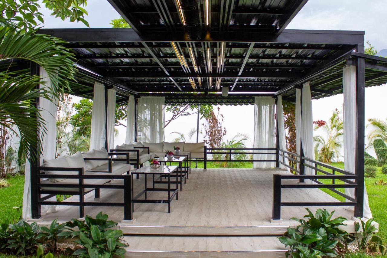 Rancho Guacamayos Hotel & Restaurantes Bonao Kültér fotó