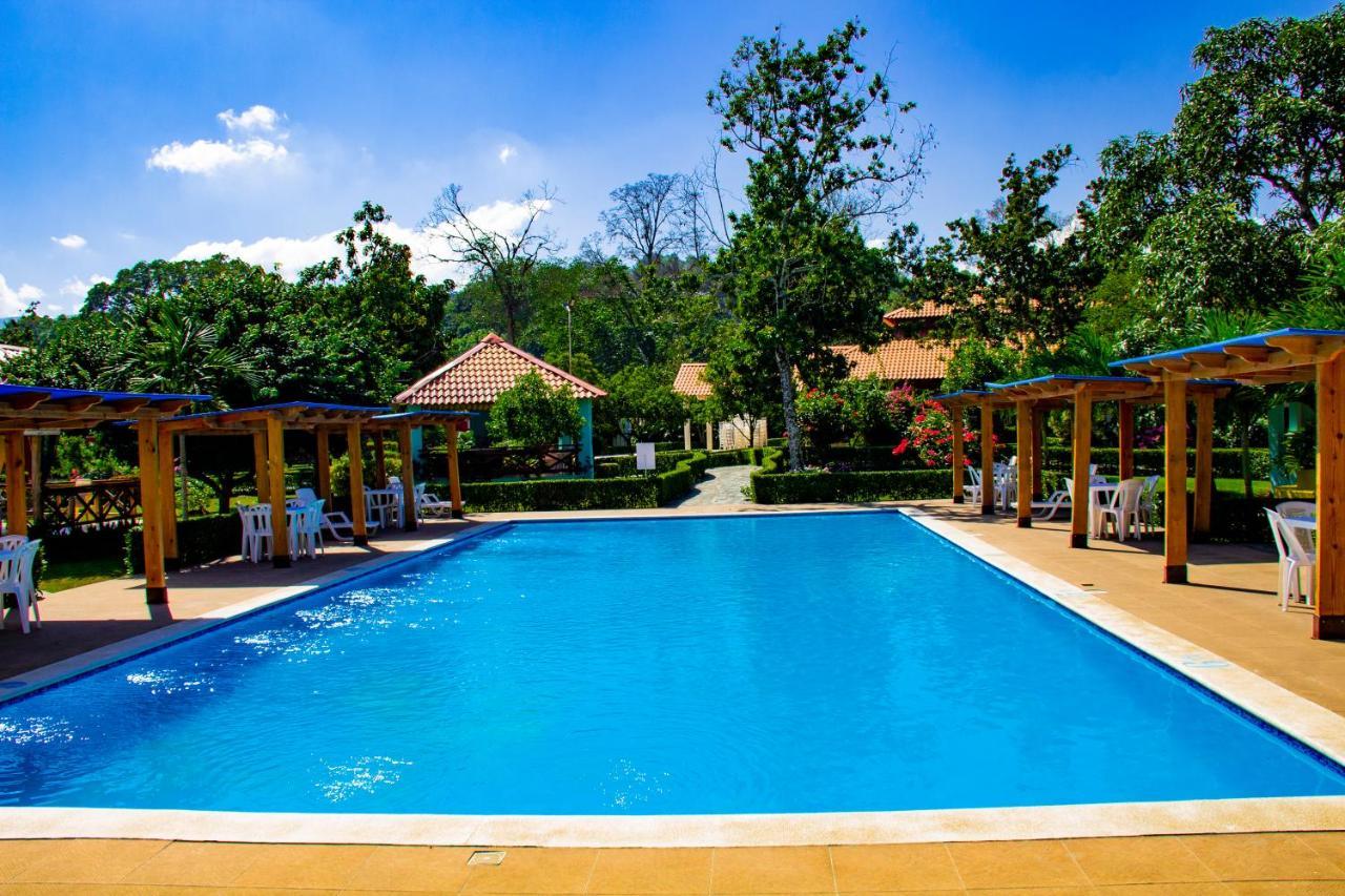 Rancho Guacamayos Hotel & Restaurantes Bonao Kültér fotó