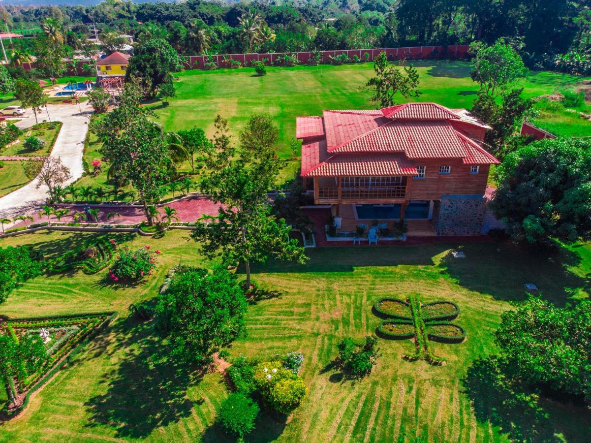 Rancho Guacamayos Hotel & Restaurantes Bonao Kültér fotó