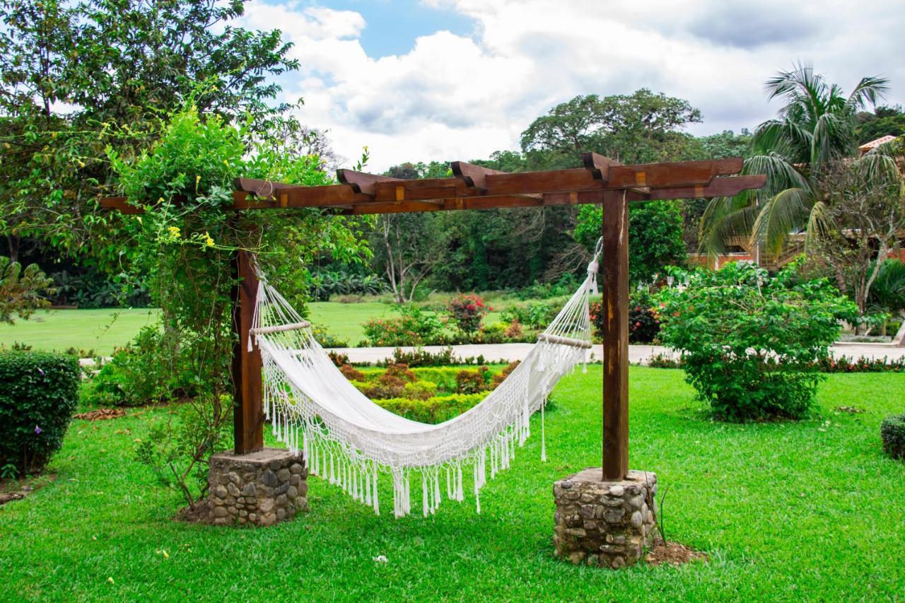 Rancho Guacamayos Hotel & Restaurantes Bonao Kültér fotó