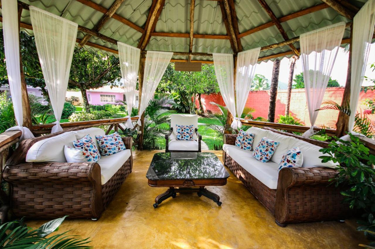 Rancho Guacamayos Hotel & Restaurantes Bonao Kültér fotó
